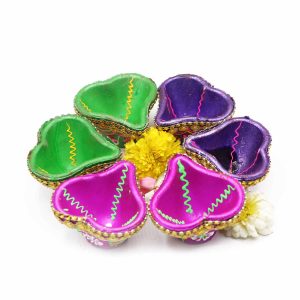 Colorful Heart Shaped Earthern Diyas – Set of 6